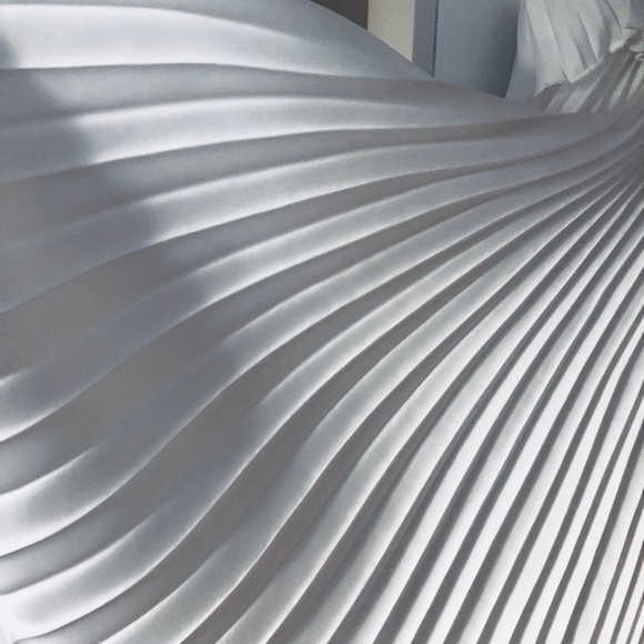 Cache dress - Picture 4 of 5